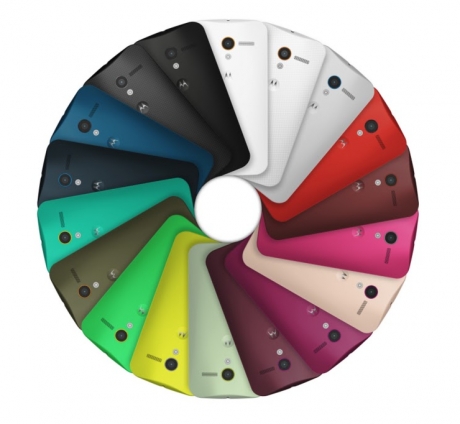 Motorola доставяли по 100 хиляди бройки Moto X седмично