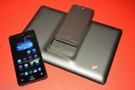 Asus анонсира обновения PadFone Infinity