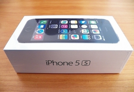 Интересните причини, поради които хората се редят на опашка за iPhone 5S