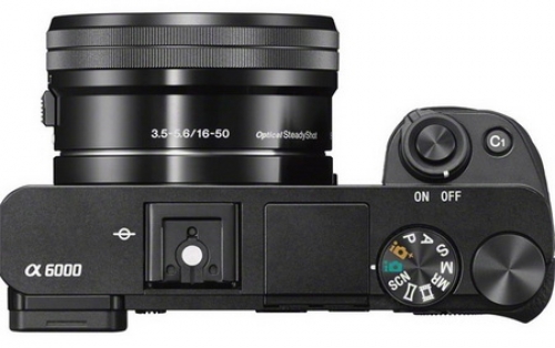 Sony започна продажбите на цифровия фотоапарат Alpha a6000 със сменяеми обективи