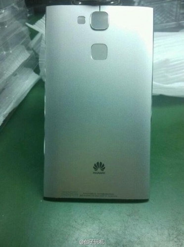Новият смартфон на Huawei ще има специално метално покритие