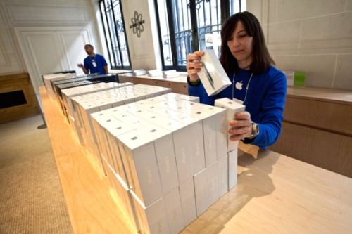 Apple стартира програма за замяна на стари iPhone с нови и в Германия