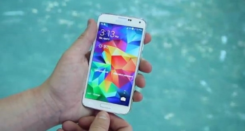 Жестоки краш-тестове на Samsung Galaxy S5