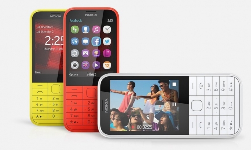 NOKIA 225 – ярък телефон за интернет