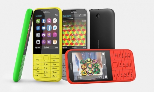 NOKIA 225 – ярък телефон за интернет