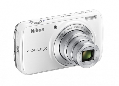 NIKON представи ANDROID-фотоапарата COOLPIX S810C