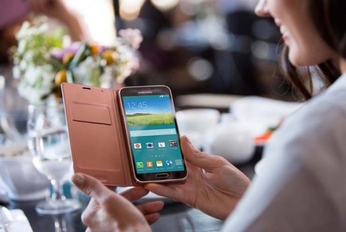 Започнаха глобалните продажби на смартфона Samsung Galaxy S5