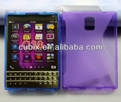 За новия смартфон BlackBerry Q30 се знае почти всичко