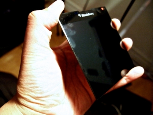 За новия смартфон BlackBerry Q30 се знае почти всичко