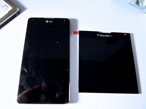 За новия смартфон BlackBerry Q30 се знае почти всичко