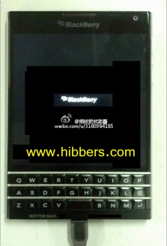 За новия смартфон BlackBerry Q30 се знае почти всичко