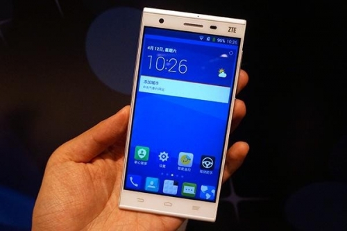 Стилният ZTE Star 1 беше представен официално