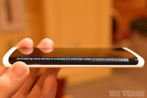 Samsung GALAXY Note 4 ще получи тристранен дисплей