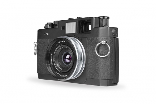 Lomography представиха обектива Russar+