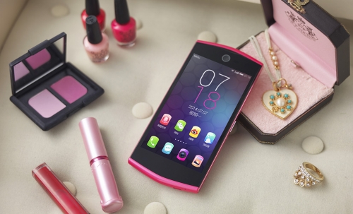 Meitu 2: дамски смартфон за любителките на селфи