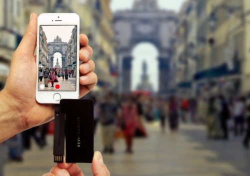 Резервна акумулаторна батерия за iPhone с размер на кредитна карта