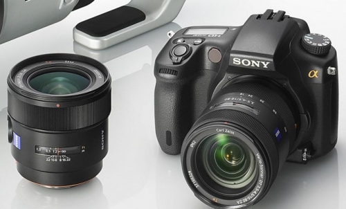 Sony представят компактен и DSLR апарат и два обектива на 1 май