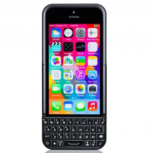 Typo 2 снабдява iPhone с клавиатура без да го превръща в BlackBerry