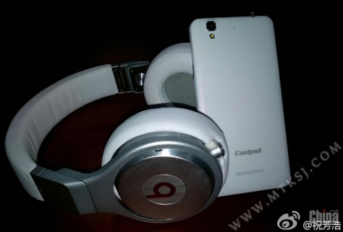 Смартфонът Coolpad F2 ще бъде представен на 13 август
