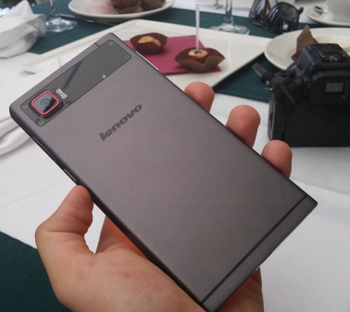 Смартфоните на Lenovo официално у нас от септември