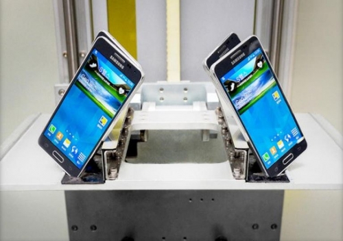 Samsung: Металният Galaxy Alpha е най-здравият телефон от серията