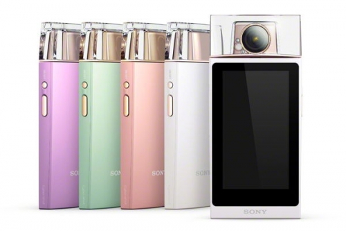 Sony анонсира компактния фотоапарат Cyber-Shot DSC-KW11