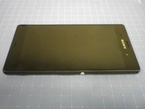 Снимки на разглобения Sony Xperia Z3 преди анонса