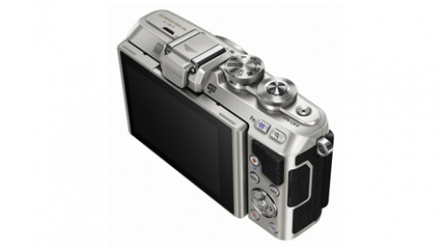 Olympus представи безогледален фотоапарат за селфита