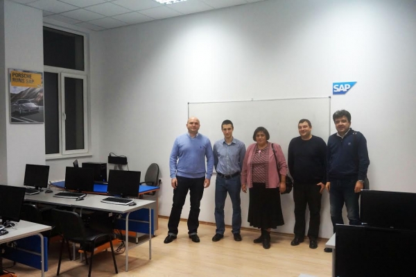 SAP Labs България откри компютърна зала в СУ „Св. Климент Охридски“