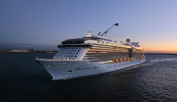 Intel и Royal Caribbean International носят таблети в морето
