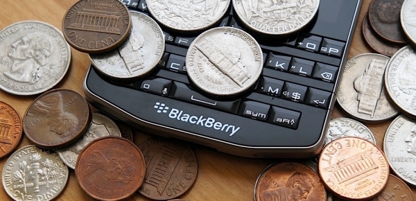 BlackBerry оцелява, но постепенно загърбва смартфоните