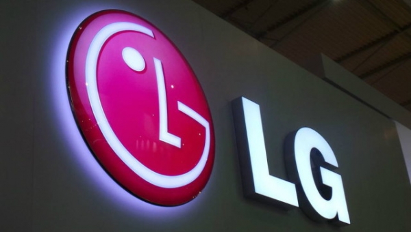 Полицаи щурмуваха офисите на LG в Южна Корея