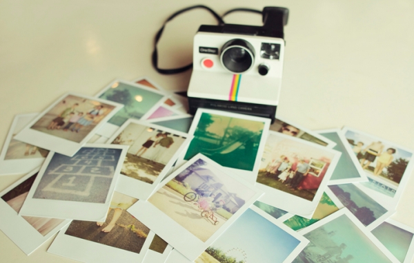 Семейство Поланд от Минесота купи контролния пакет акции на Polaroid