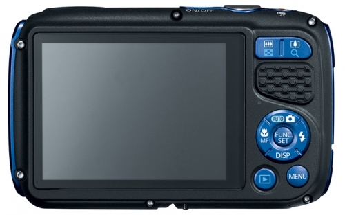 Canon PowerShot D30 може да бъде потапян във вода до 25 метрова дълбочина