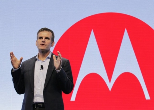 Шефът на Motorola напуска и става СОО на Dropbox