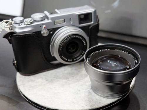 Fujifilm представиха нов 50-милиметров телеконвертор за X100S