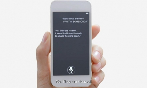 Huawei рекламира своите устройства с помощта на iPhone и Siri