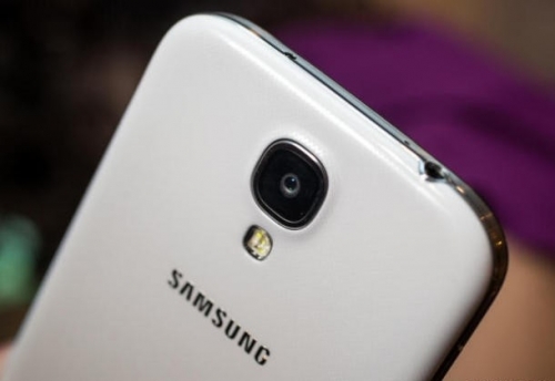 Сравнение на Samsung Galaxy S5 с предшественика си по компютърна снимка