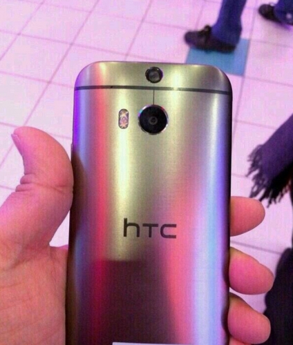 HTC One 2014 на прес-снимки