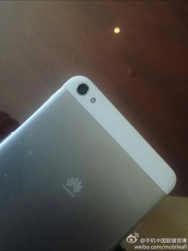 Huawei MediaPad X1 в цялата си прелест