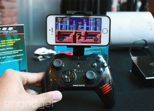 Mad Catz представиха геймърски контролер за iOS 7