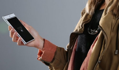 Модулният смартфон Motorola Ara за 50 долара