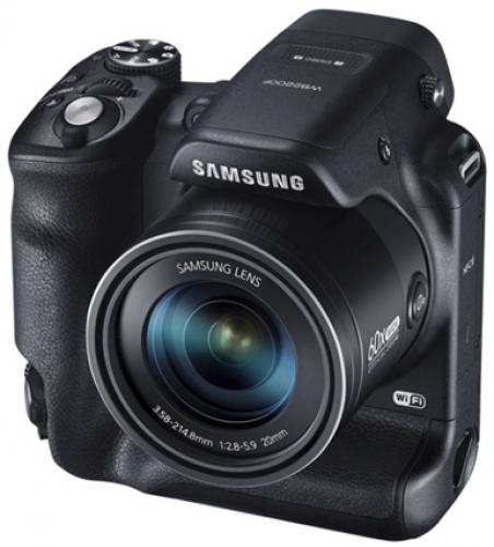 Анонс на цифровия фотоапарат Samsung WB2200 с 60-кратно оптично увеличение