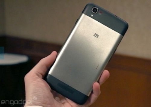 CES 2014: анонс на фаблета ZTE Iconic Phablet с диагонал на екрана 5,7″