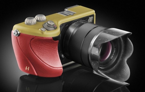 Hasselblad Lunar Limited Edition: интересен фотоапарат с ограничена производствена серия