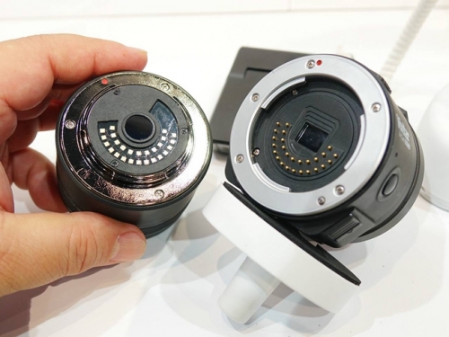 Vivitar ViviCam IU680: анонс на сменяема оптика за смартфони