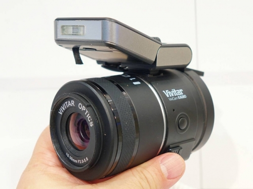 Vivitar ViviCam IU680: анонс на сменяема оптика за смартфони