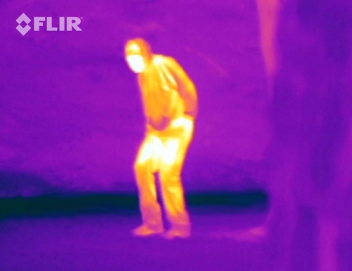 Приставката FLIR One превръща iPhone в портативен топловизор