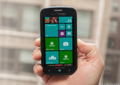 Samsung пускат нов смартфон с Windows Phone 8