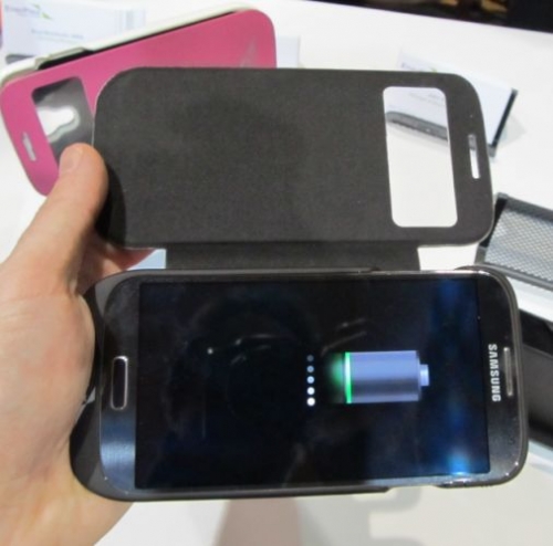 EnerPlex предлага калъф със слънчеви батерии за потребителите на Samsung Galaxy S4 и Apple iPhone 5S